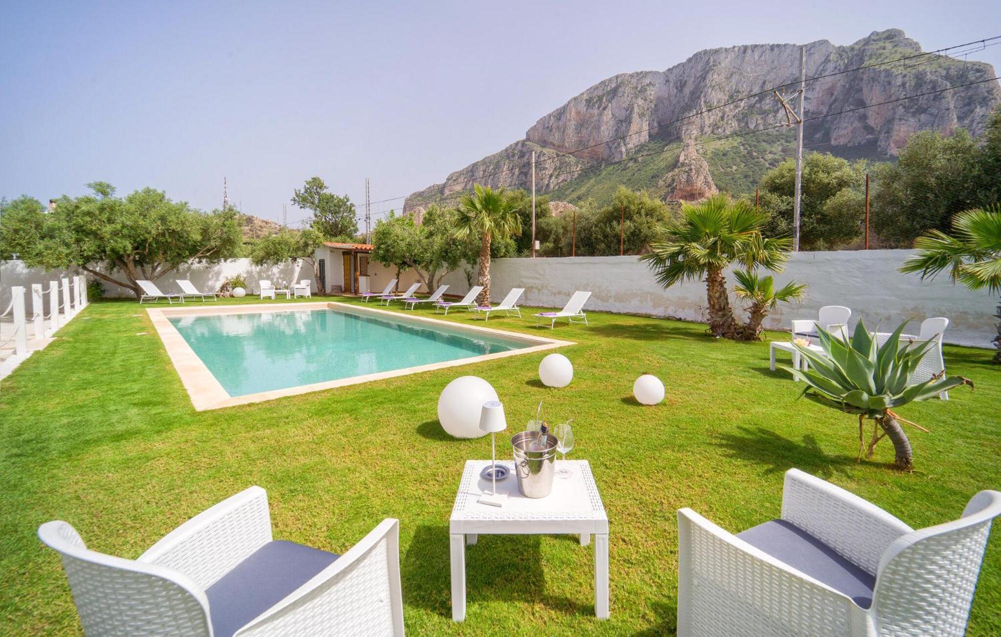 Pet Friendly In With Kitchen Сasa de vacaciones